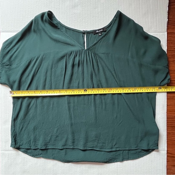 Madewell V-neck Green Short Sleeve relaxed fit top blouse size medium oversized - Picture 6 of 8